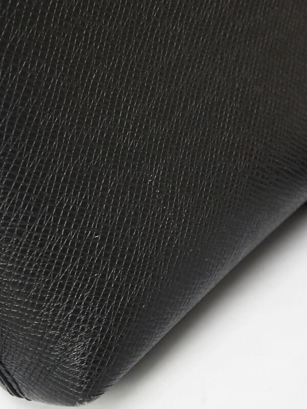 Louis Vuitton Taiga Pochette Grigori Shoulder Bag - Picture 6 of 9